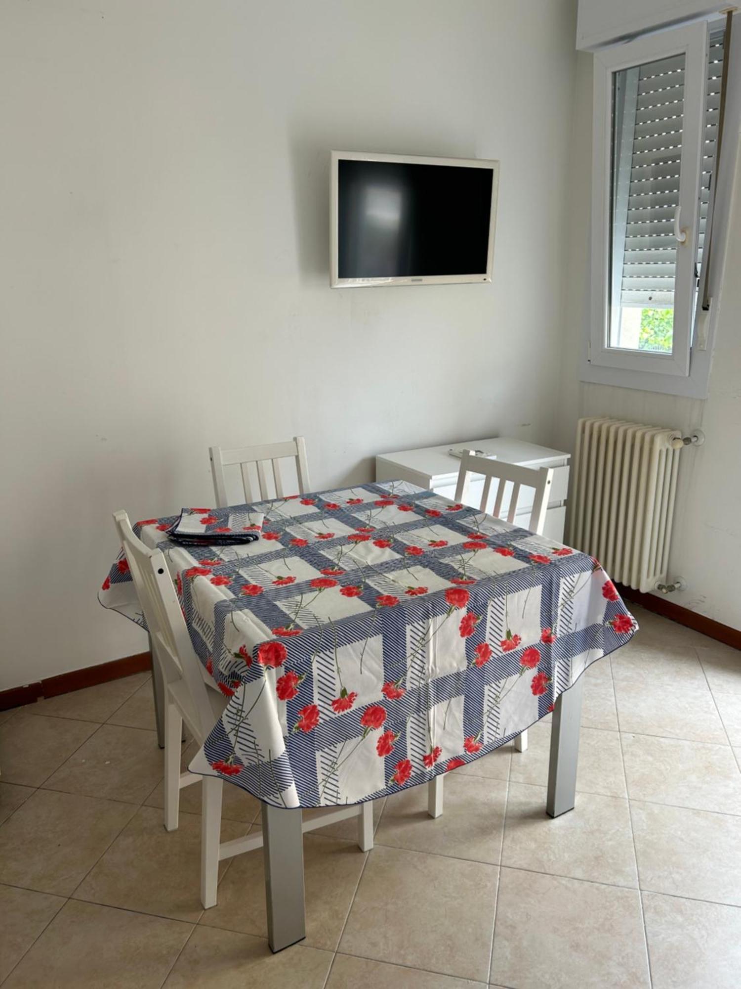 Residence Uno Studio&Suites Rimini Exteriör bild