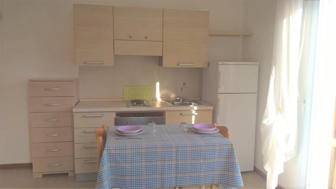 Residence Uno Studio&Suites Rimini Exteriör bild